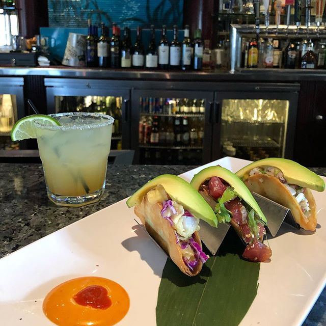 Happy Taco Tuesday 🥳 pokè or Tacos ? Why not both? Come down to Riptide and have both of your cravings fulfilled with our pokè tacos 🌮 🍣